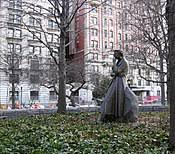 Eleanor Roosevelt Statue.jpg